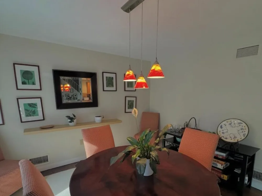 House cleaning showing a dining room after cleaning and surface organization